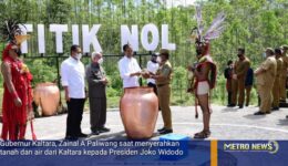 Jalani Ritual Kendi di Titik Nol IKN, Gubernur Kaltara Serahkan Tanah dari Kesultanan Bulungan
