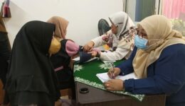 Majelis Kesehatan PWA Kaltim Lakukan Pemeriksaan Kesehatan Warga Panti Asuhan Siti Khodijah Samarinda